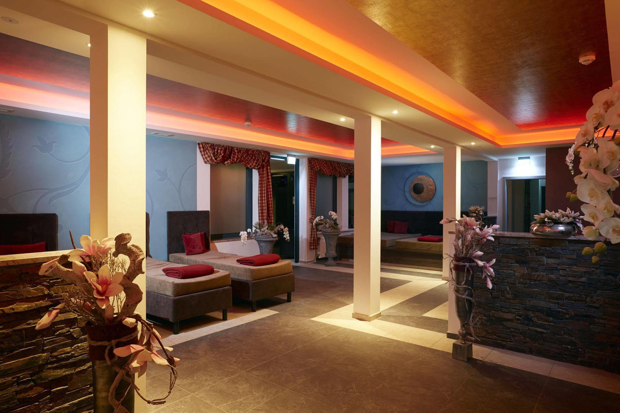 Goebel'S Hotel Aquavita 바트빌둔젠 외부 사진